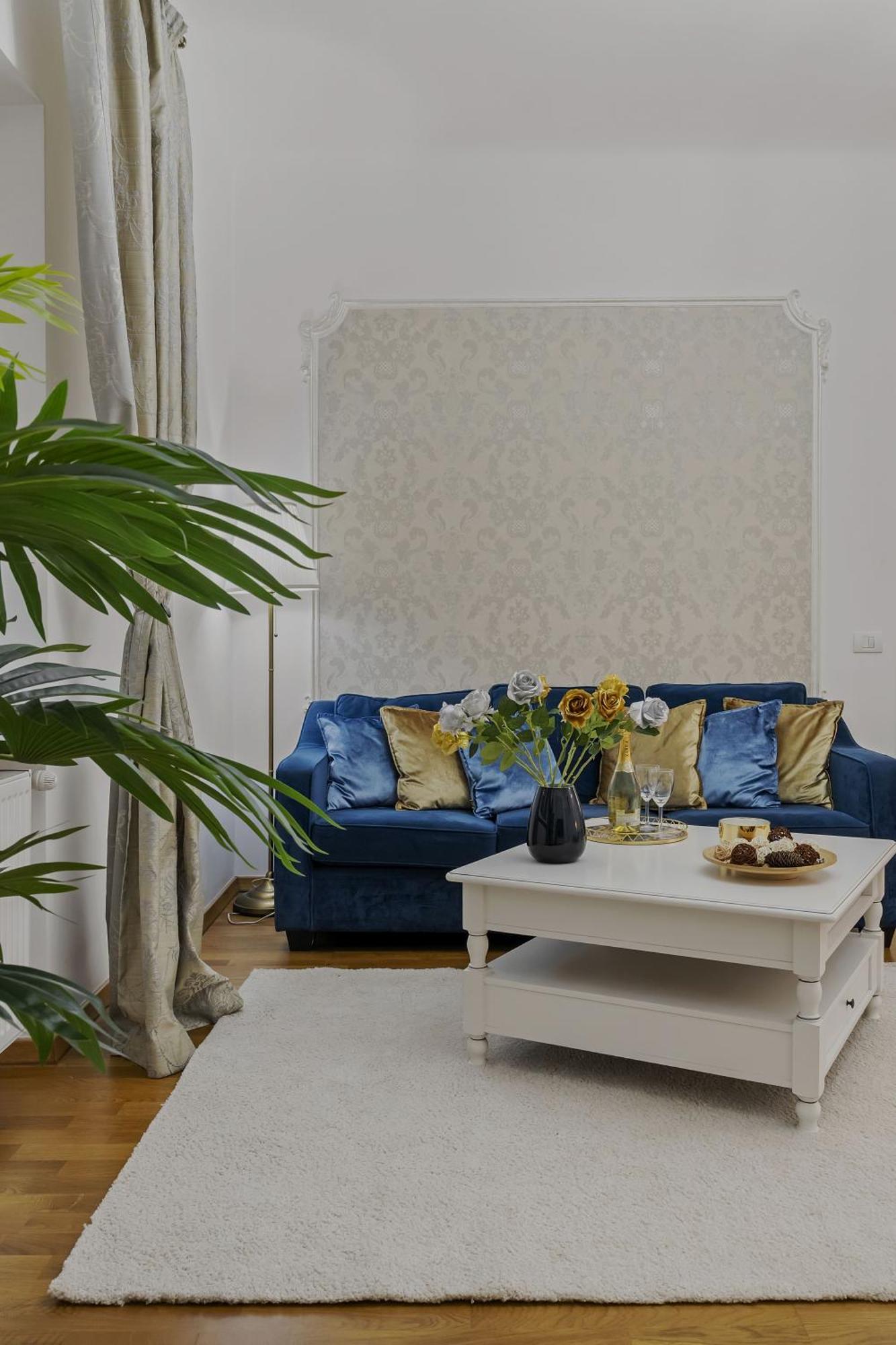 Sweet Luxury Three Rooms Apartment City Center Universitate بوخارست المظهر الخارجي الصورة