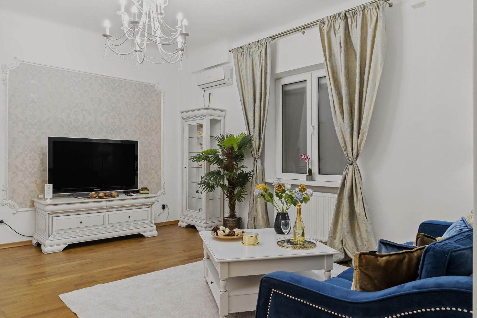 Sweet Luxury Three Rooms Apartment City Center Universitate بوخارست المظهر الخارجي الصورة