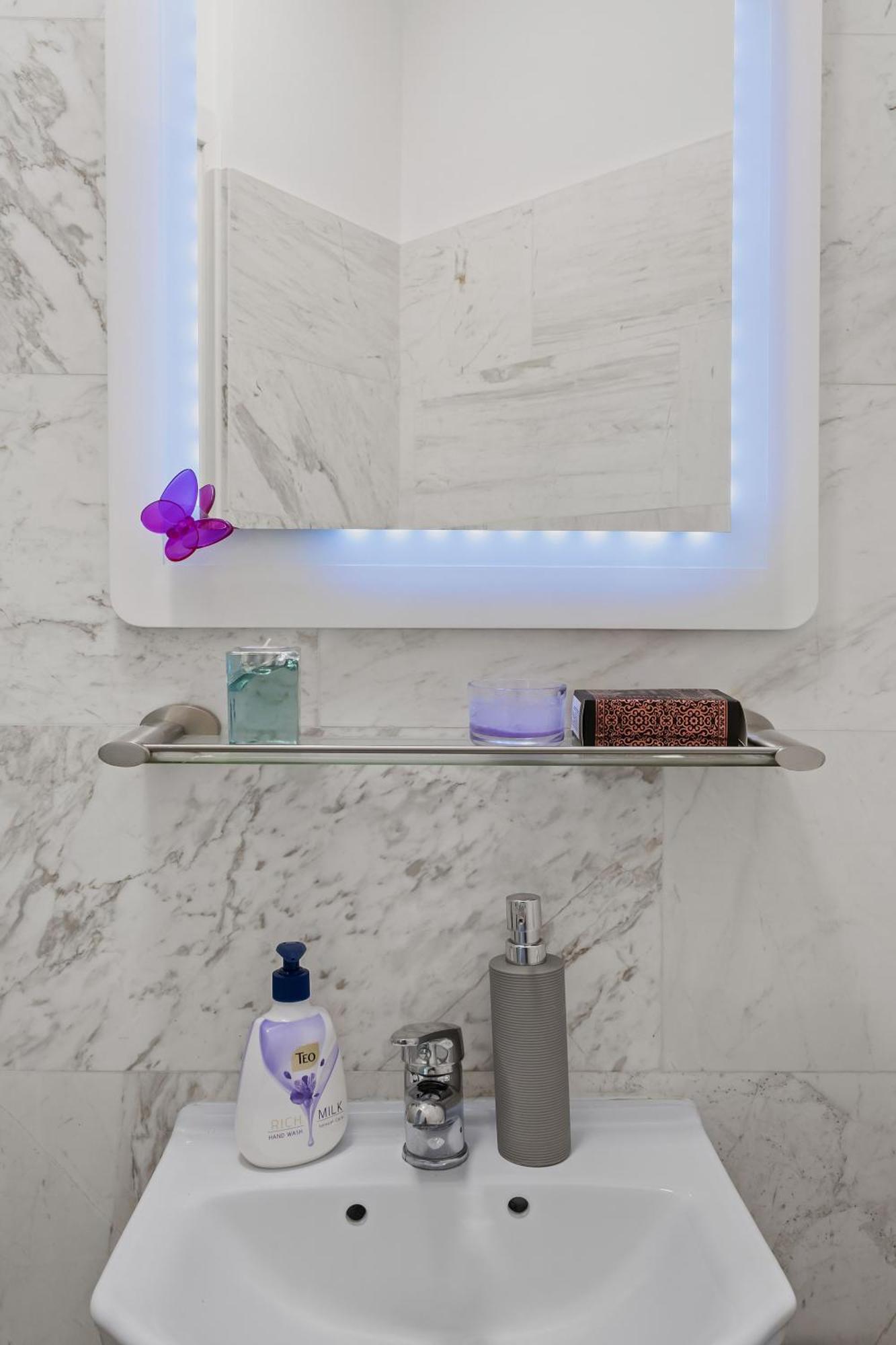 Sweet Luxury Three Rooms Apartment City Center Universitate بوخارست المظهر الخارجي الصورة