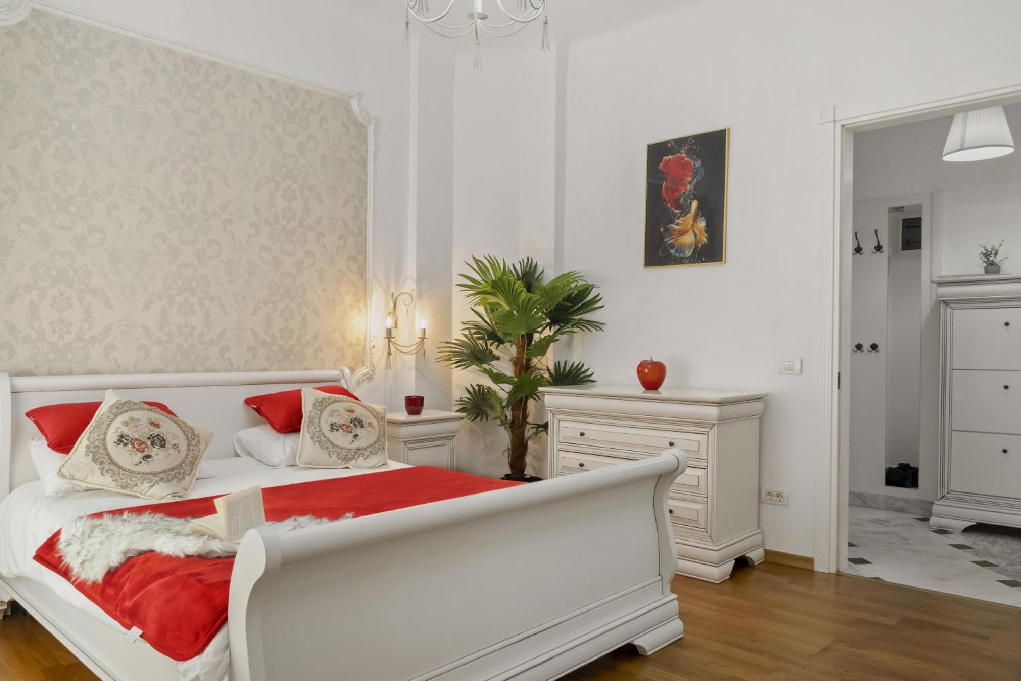 Sweet Luxury Three Rooms Apartment City Center Universitate بوخارست المظهر الخارجي الصورة